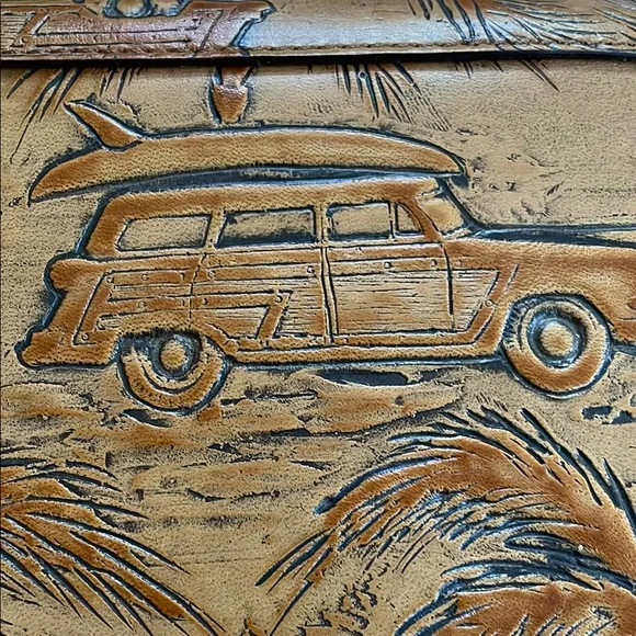 Brahmin Brown Embossed Clutch with Gold Clasp - Picture 8 of 9